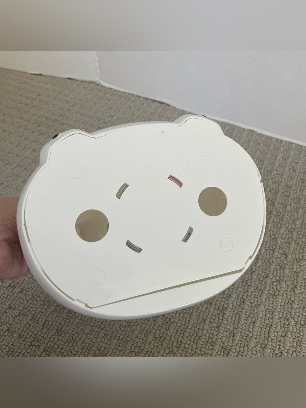New hello kitty head tissue holder - Picture 4 of 6